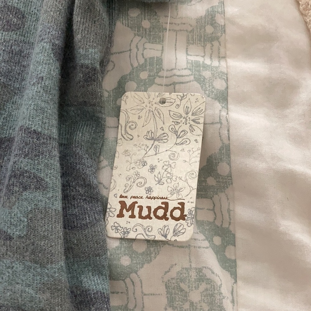 𝅺MUDD short sleeve top - Picture 5 of 6